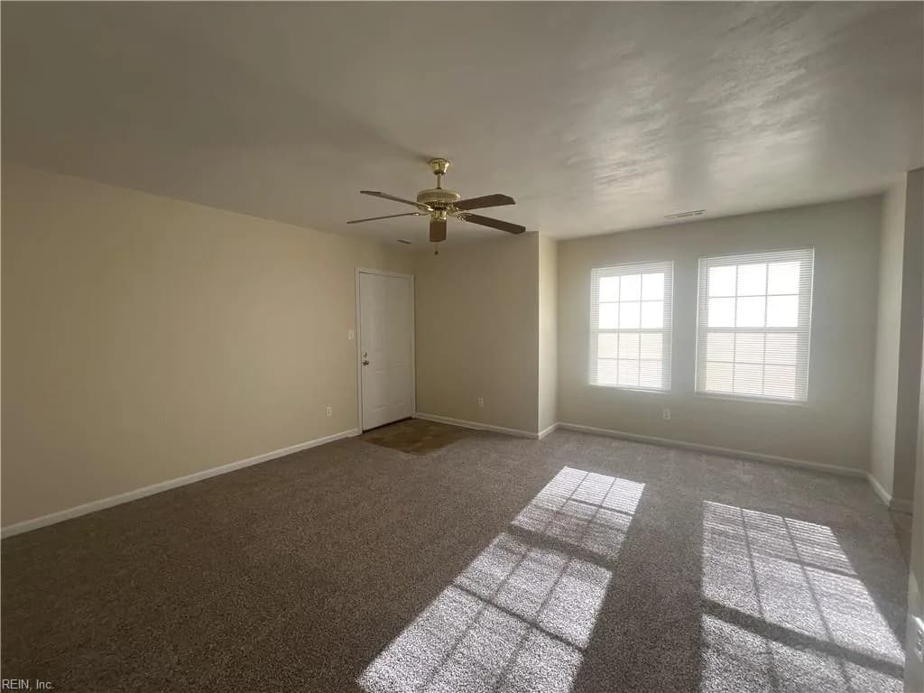 925 W Little Creek RD #8, NORFOLK VA 23505 - Photo 4
