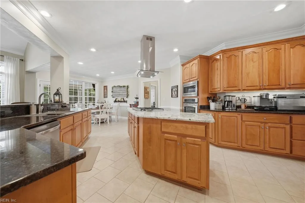 521 Thistley LN, CHESAPEAKE VA 23322 - Photo 3