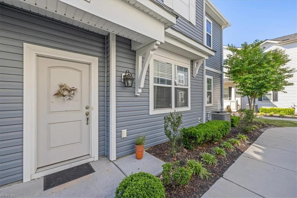 5043 Hawkins Mill WAY, VIRGINIABEACH VA 23455 - Photo 2
