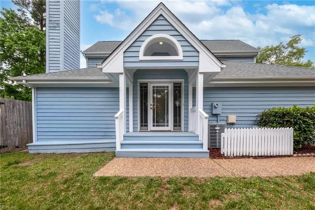 918 Woodcreek DR, NEWPORTNEWS VA 23608 - Photo 4