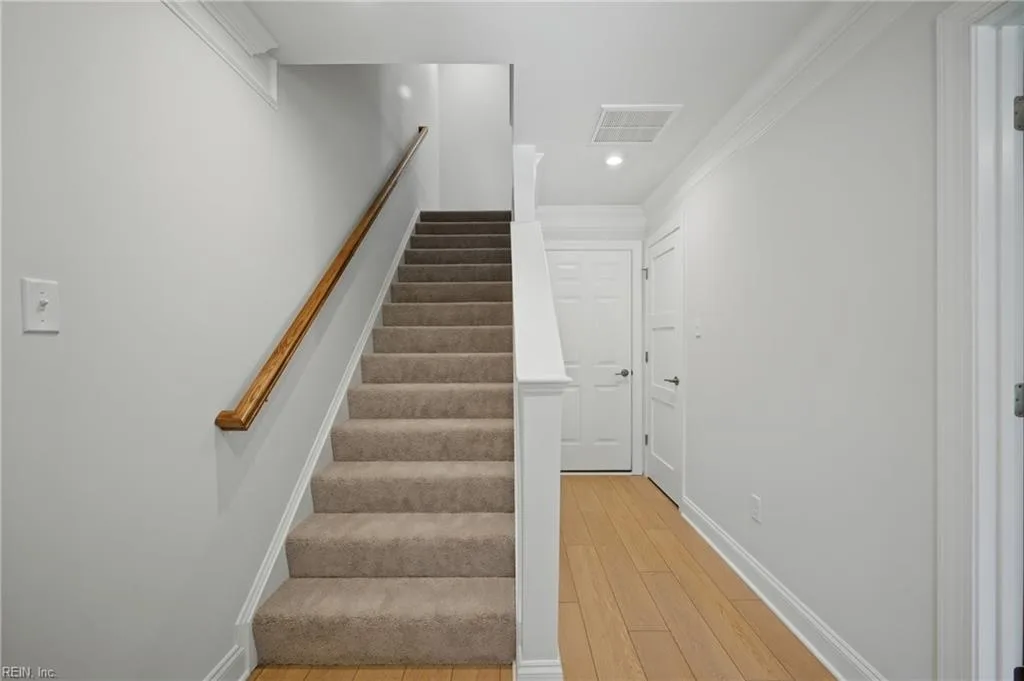 115 Bracewell LN, YORKTOWN VA 23692 - Photo 5