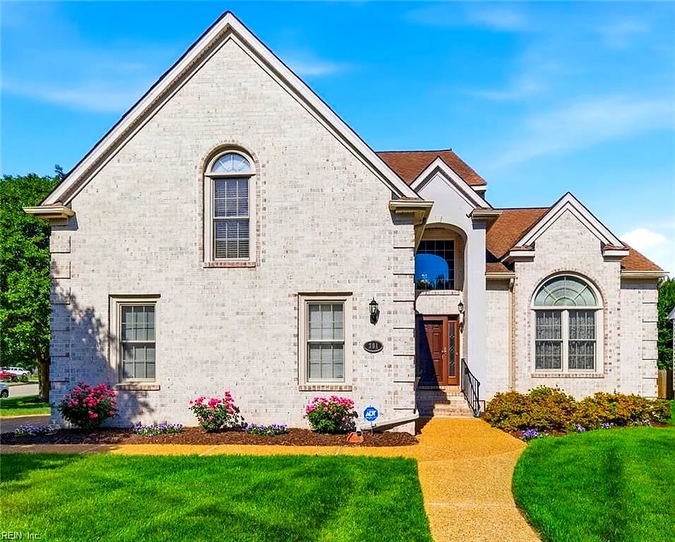 301 Blevins RN, Yorktown — 4 bed Residential, 3,242 sqft