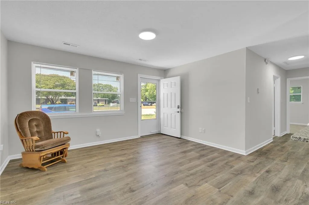 742 Harpersville RD, NEWPORTNEWS VA 23601 - Photo 5