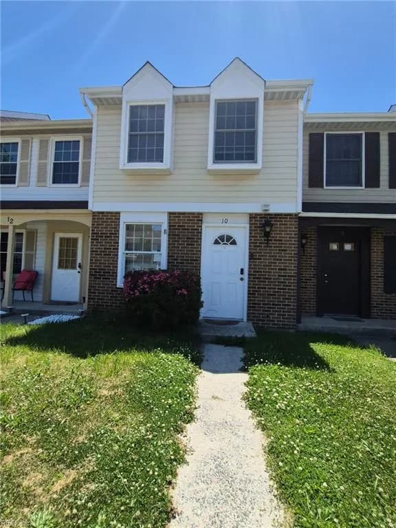 10 Christine CT, HAMPTON VA 23666 - Photo 2