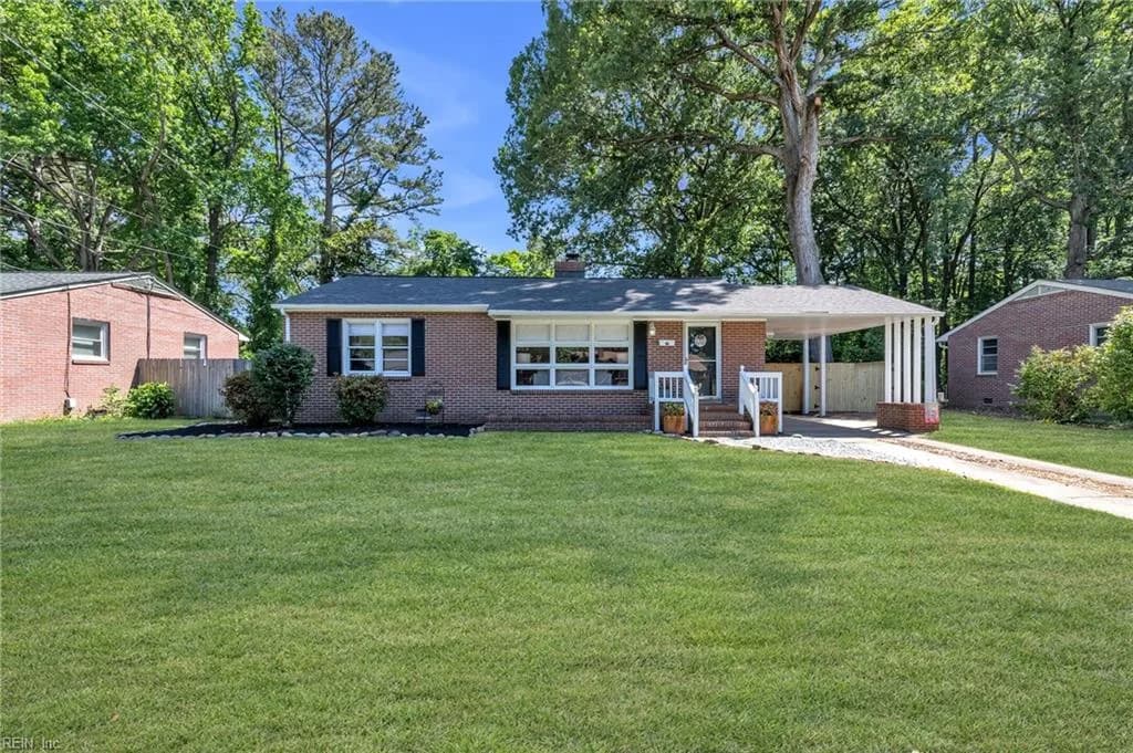 116 Henry Clay RD, NEWPORTNEWS VA 23601 - Main photo