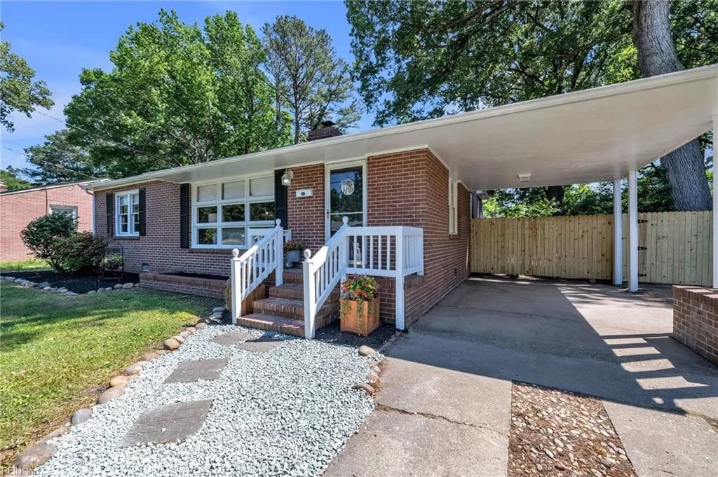 116 Henry Clay RD, NEWPORTNEWS VA 23601 - Photo 3