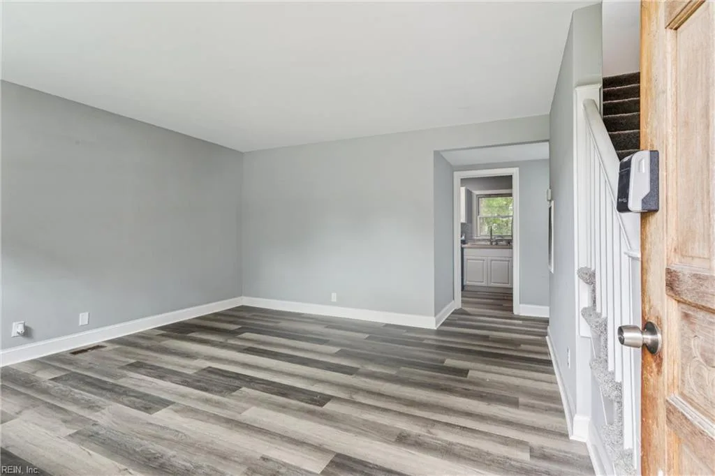 8272 Fernwood DR, NORFOLK VA 23518 - Photo 3