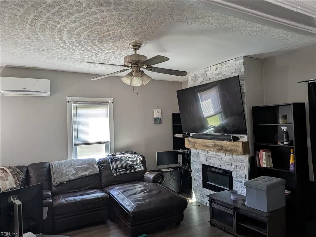 632 Rolfe ST, HAMPTON VA 23661 - Photo 3