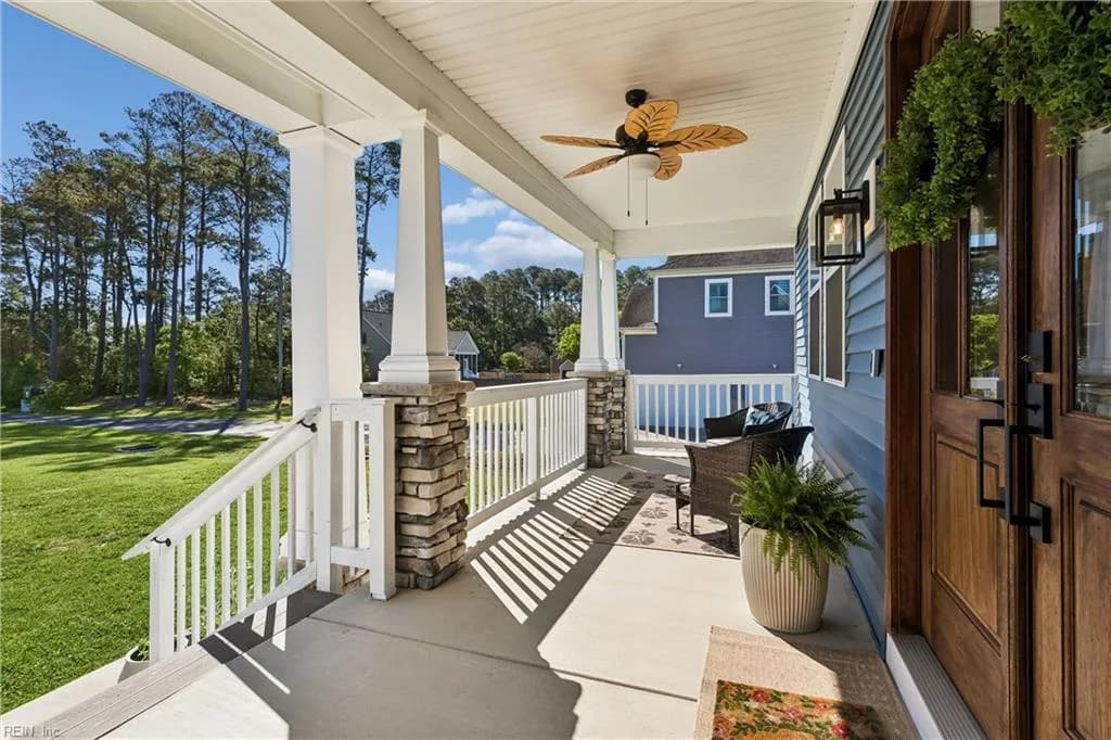 1 Dove Point TRL, POQUOSON VA 23662 - Photo 5