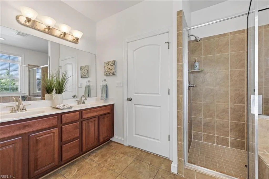816 Great Marsh AVE, CHESAPEAKE VA 23320 - Photo 5
