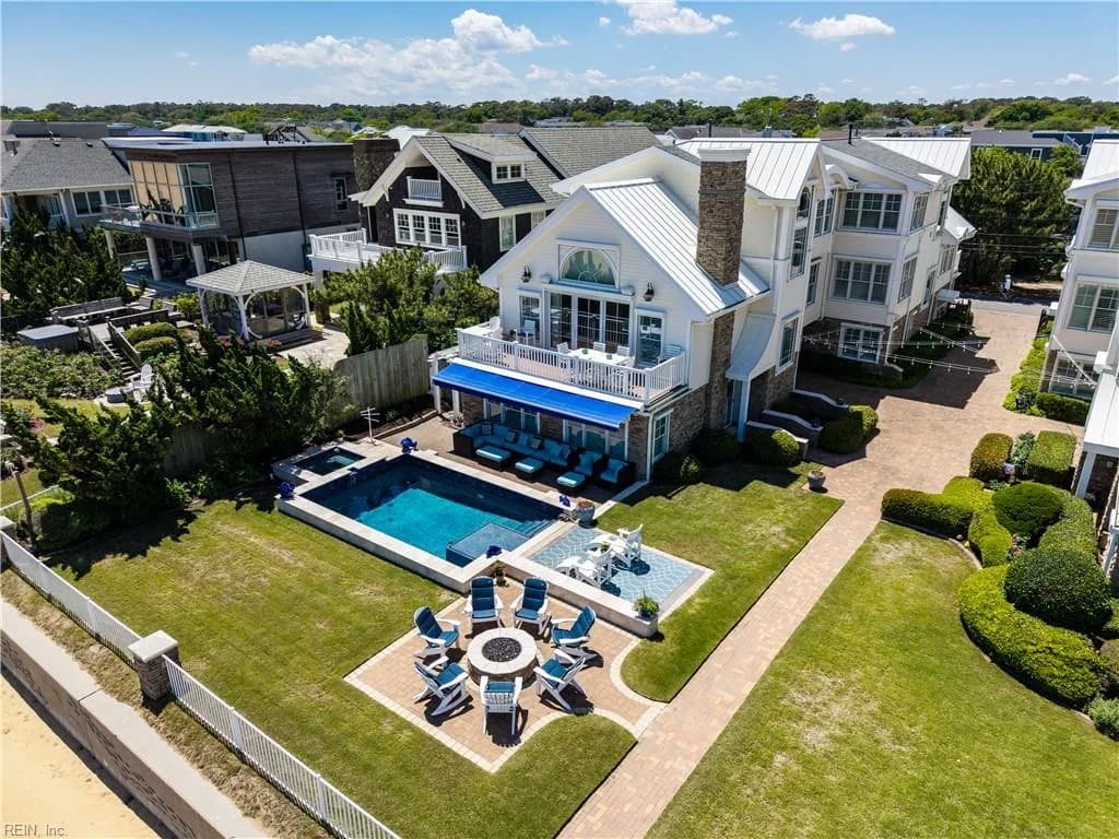 5512 Ocean Front AVE, VIRGINIABEACH VA 23451 - Photo 2
