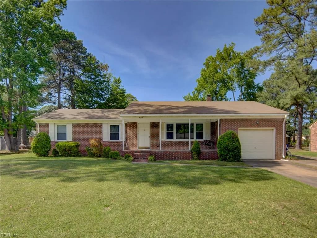 4124 Meadowview RD, PORTSMOUTH VA 23703 - Photo 2