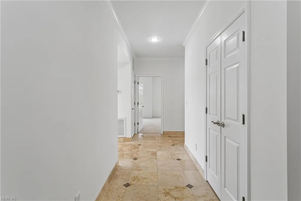 637 Claire LN, NEWPORTNEWS VA 23602 - Photo 5