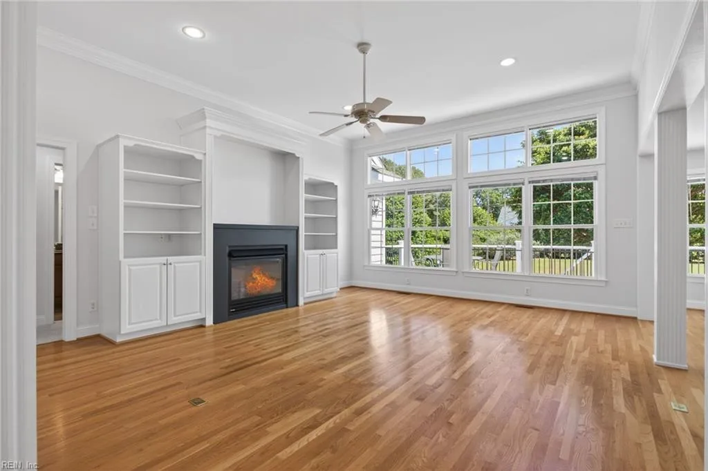 8270 Little England RD, HAYES VA 23072 - Photo 4
