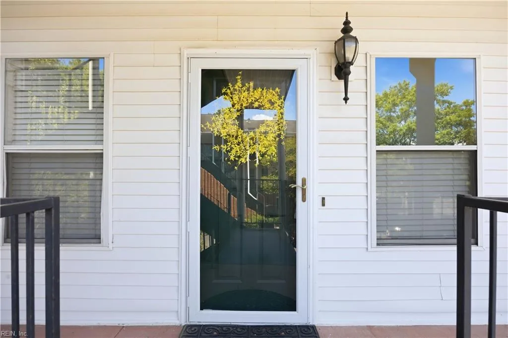 207 Westover AVE #202, NORFOLK VA 23507 - Photo 2