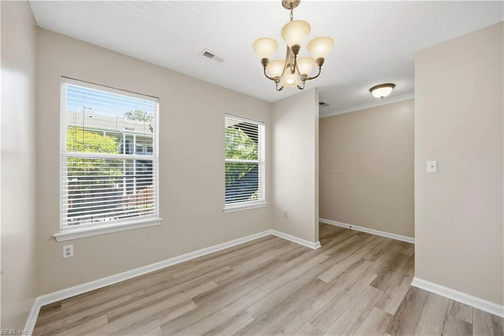207 Westover AVE #202, NORFOLK VA 23507 - Photo 4