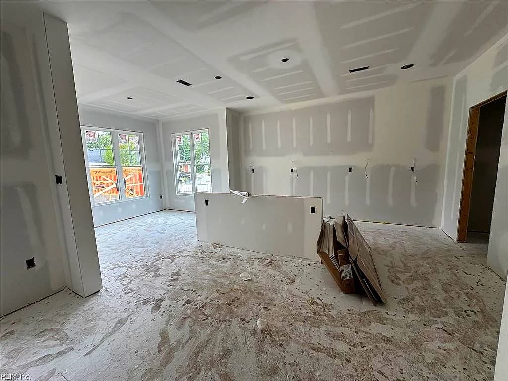 238 E 41st ST, NORFOLK VA 23504 - Photo 4