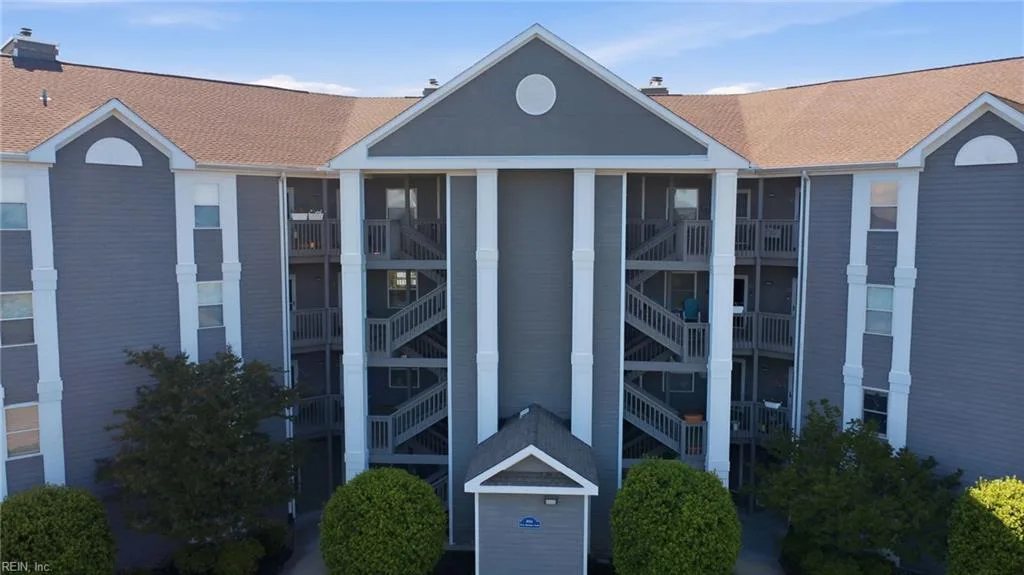 1024 Porte Harbour ARCH #202, HAMPTON VA 23664 - Photo 3