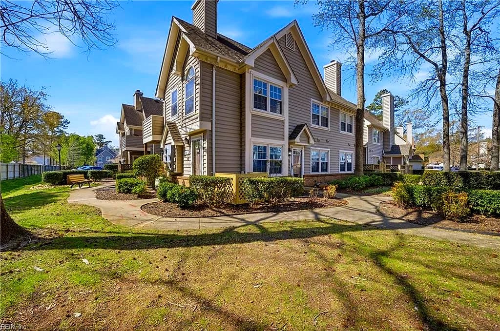 700 Rapidan River CT #F, Chesapeake — 2 bed Residential, 908 sqft