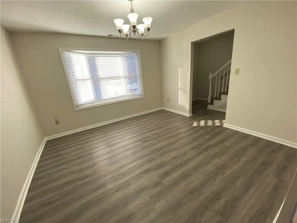 1944 Darnell DR, VIRGINIABEACH VA 23455 - Photo 5