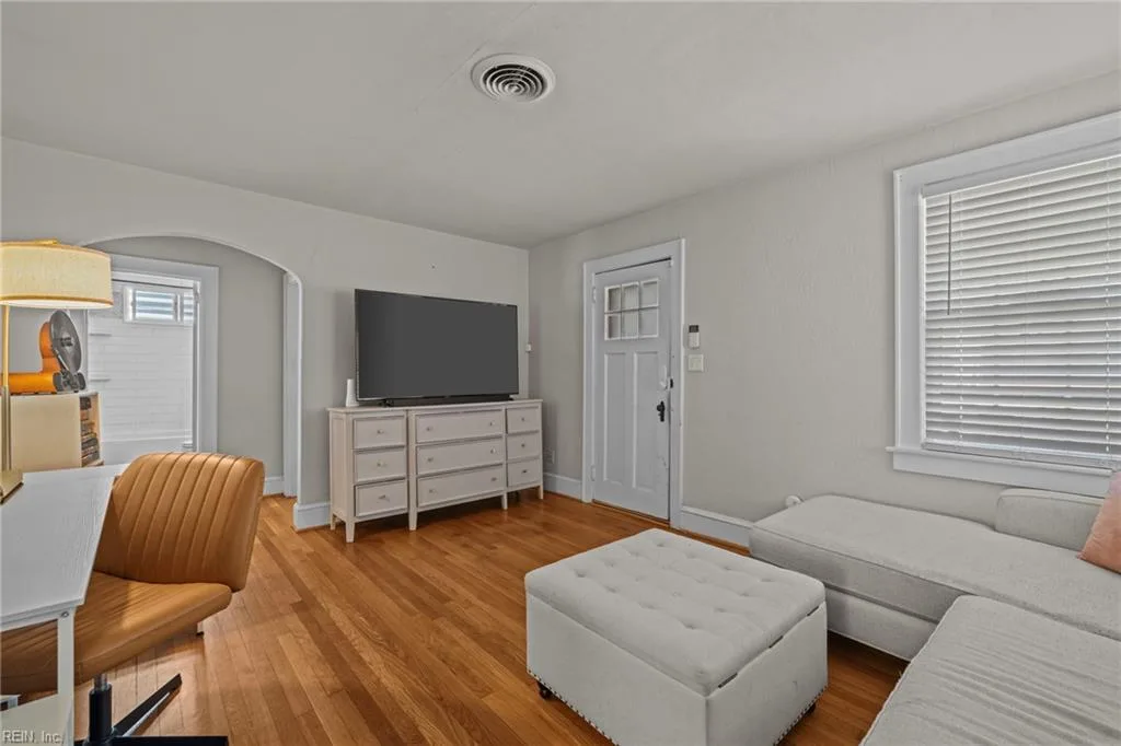 3713 Orange ST, NORFOLK VA 23513 - Photo 5