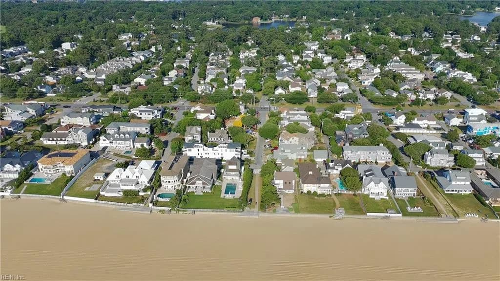 408 52nd ST, VIRGINIABEACH VA 23451 - Photo 3