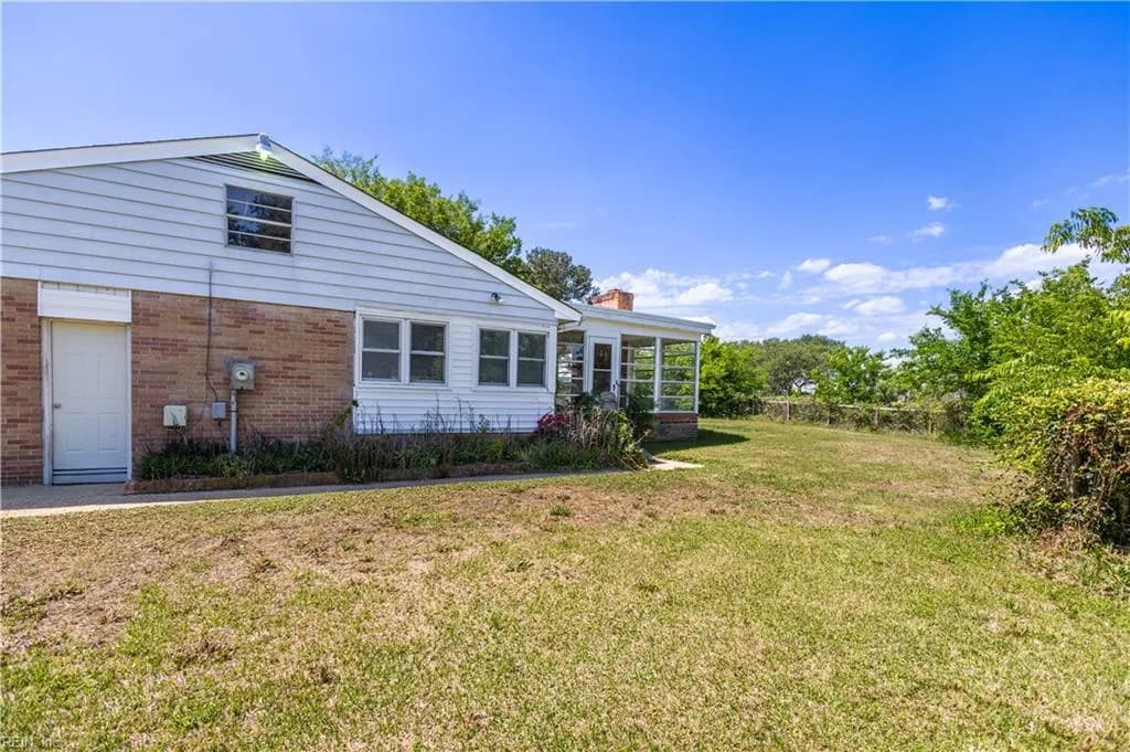 414 Shoreline DR, HAMPTON VA 23669 - Photo 5
