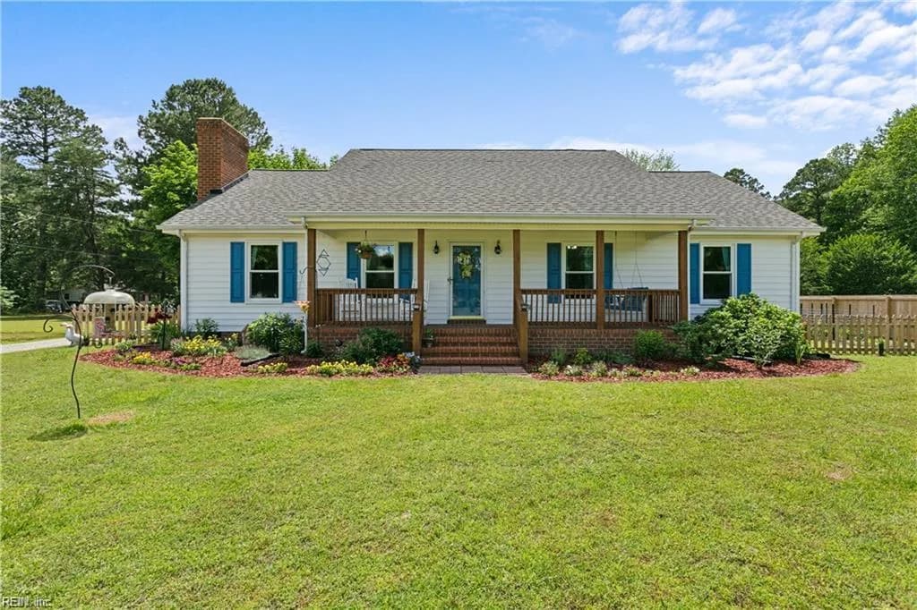 5786 Booker LN, GLOUCESTER VA 23061 - Photo 2