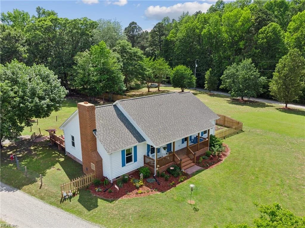 5786 Booker LN, GLOUCESTER VA 23061 - Photo 3
