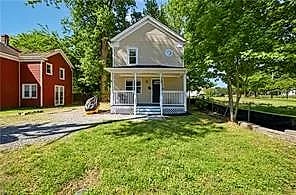 239 Locust AVE, Hampton — 3 bed Residential, 1,256 sqft