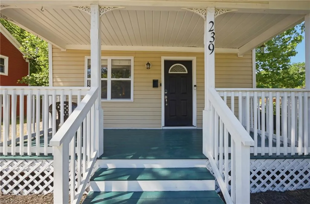 239 Locust AVE, HAMPTON VA 23661 - Photo 4