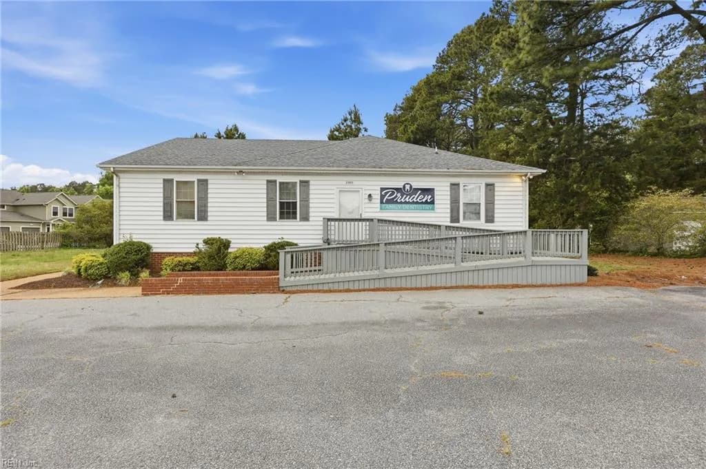 2303 Pruden BLVD, SUFFOLK VA 23434 - Photo 2