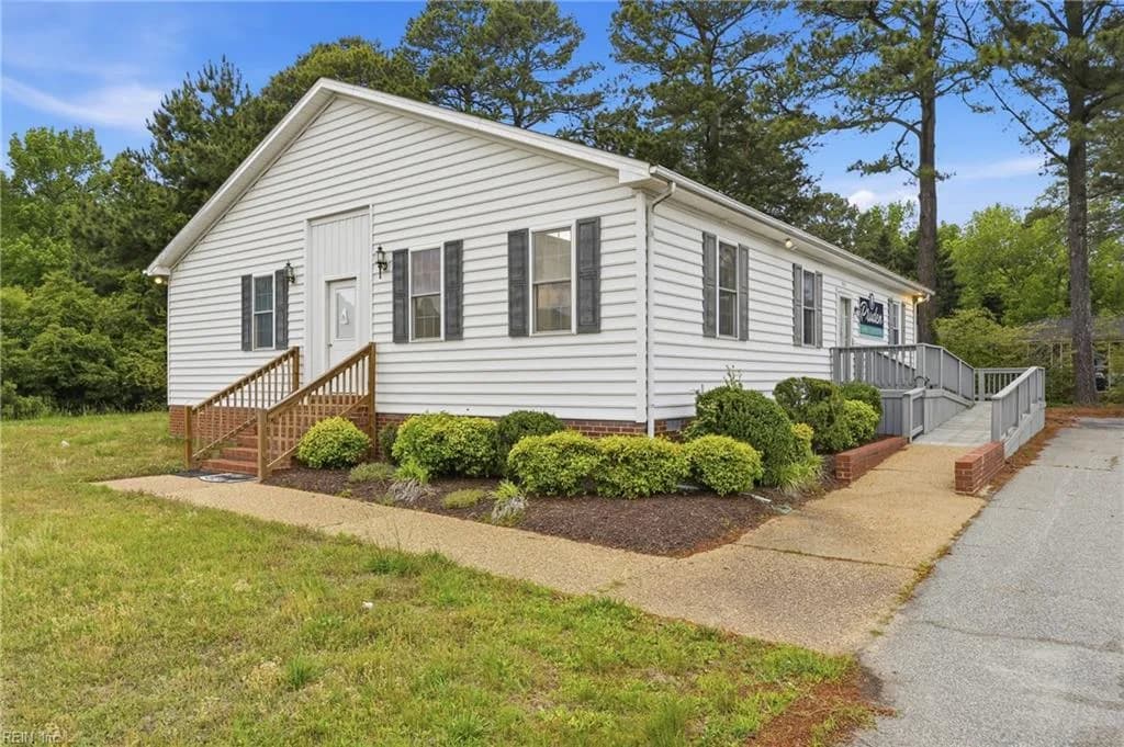 2303 Pruden BLVD, SUFFOLK VA 23434 - Photo 3