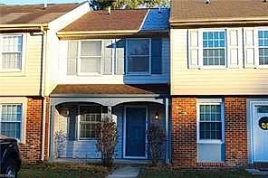 44 Lucinda CT, HAMPTON VA 23666 - Main photo