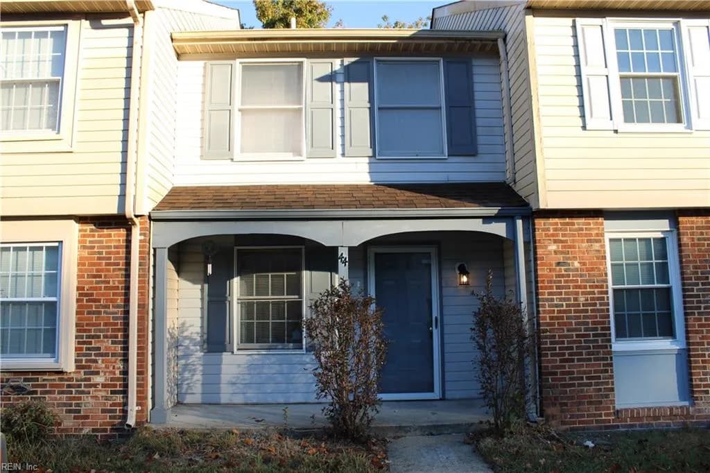 44 Lucinda CT, HAMPTON VA 23666 - Photo 3