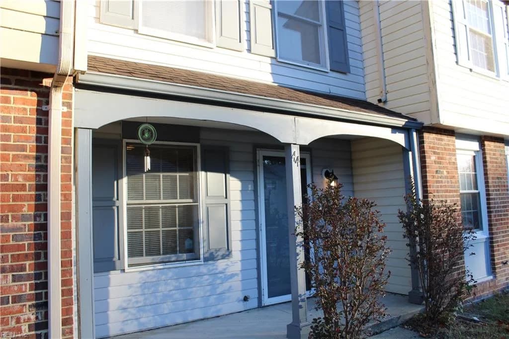 44 Lucinda CT, HAMPTON VA 23666 - Photo 5