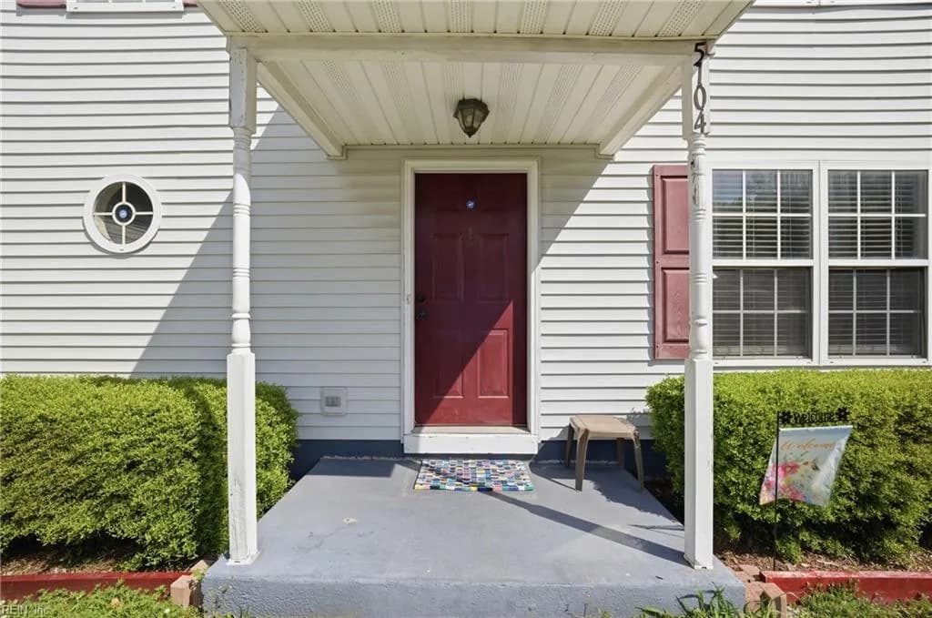 5104 York ST, CHESAPEAKE VA 23321 - Photo 4