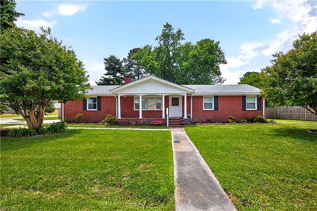 5701 Hawthorne LN, PORTSMOUTH VA 23703 - Main photo