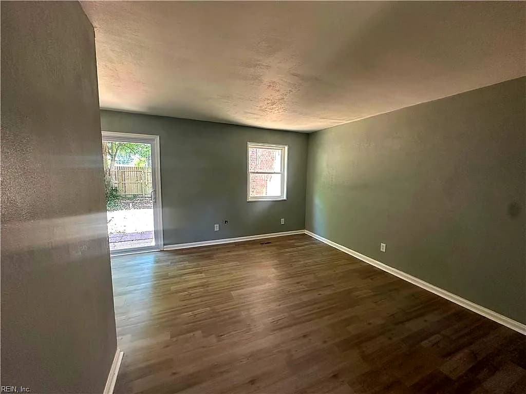 6427 Faraday CT, NORFOLK VA 23513 - Photo 4
