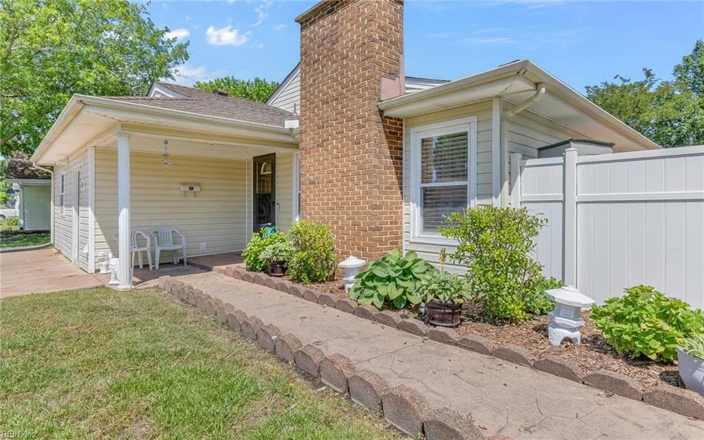 3533 Daffodil CRES, VIRGINIABEACH VA 23453 - Photo 5