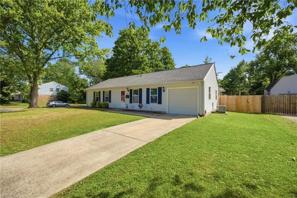 126 Harrington RD, NEWPORTNEWS VA 23602 - Photo 5