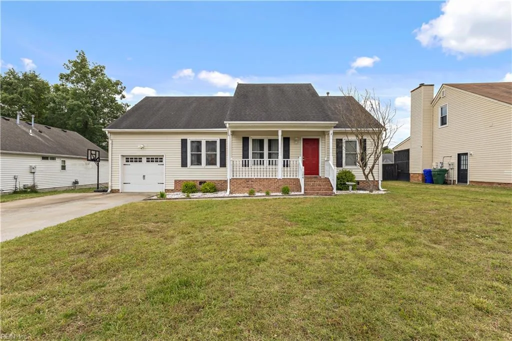 104 Foxworth Cir NONE, Suffolk — 3 bed Residential, 1,700 sqft