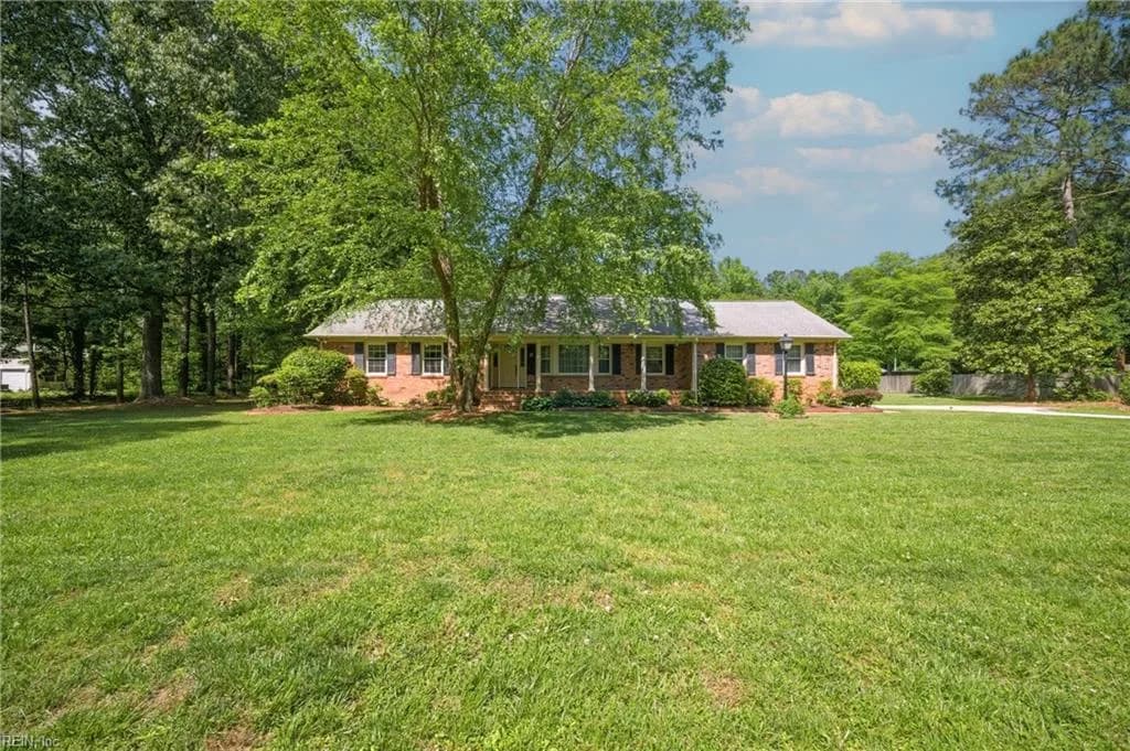524 Margaret DR, CHESAPEAKE VA 23322 - Photo 3