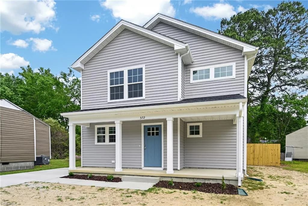 572 Laurel ST, FRANKLIN VA 23851 - Photo 2