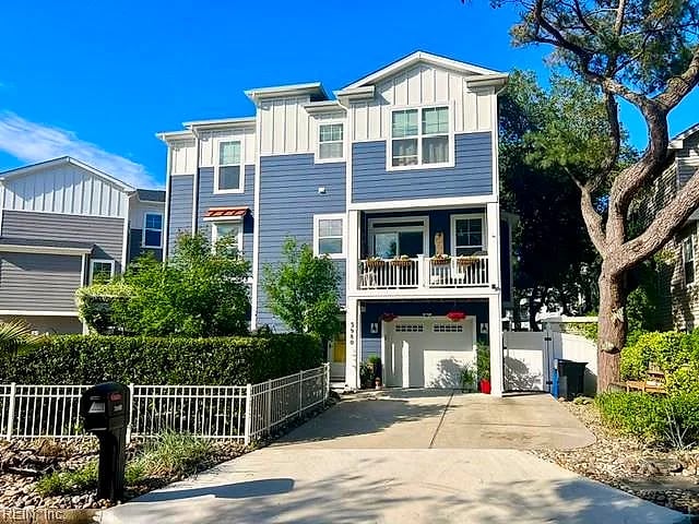 3980 Shady Oaks DR, Virginia Beach — 3 bed Residential, 2,052 sqft