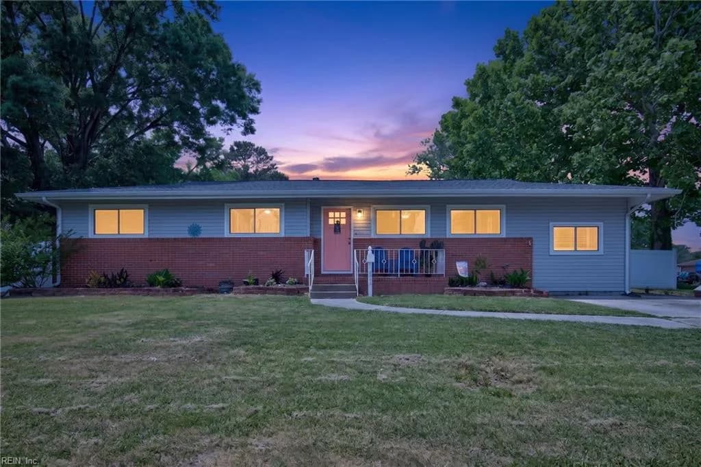 453 Caren DR, VIRGINIABEACH VA 23452 - Photo 3