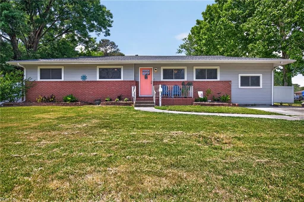 453 Caren DR, VIRGINIABEACH VA 23452 - Photo 4