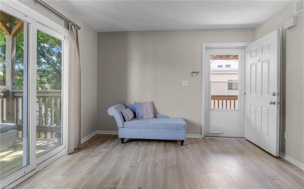 256 Portview AVE #D-2, NORFOLK VA 23503 - Photo 3