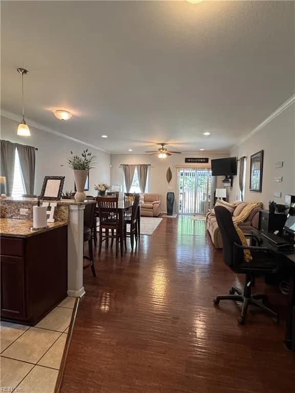 904 Cascade BLVD, CHESAPEAKE VA 23324 - Photo 2
