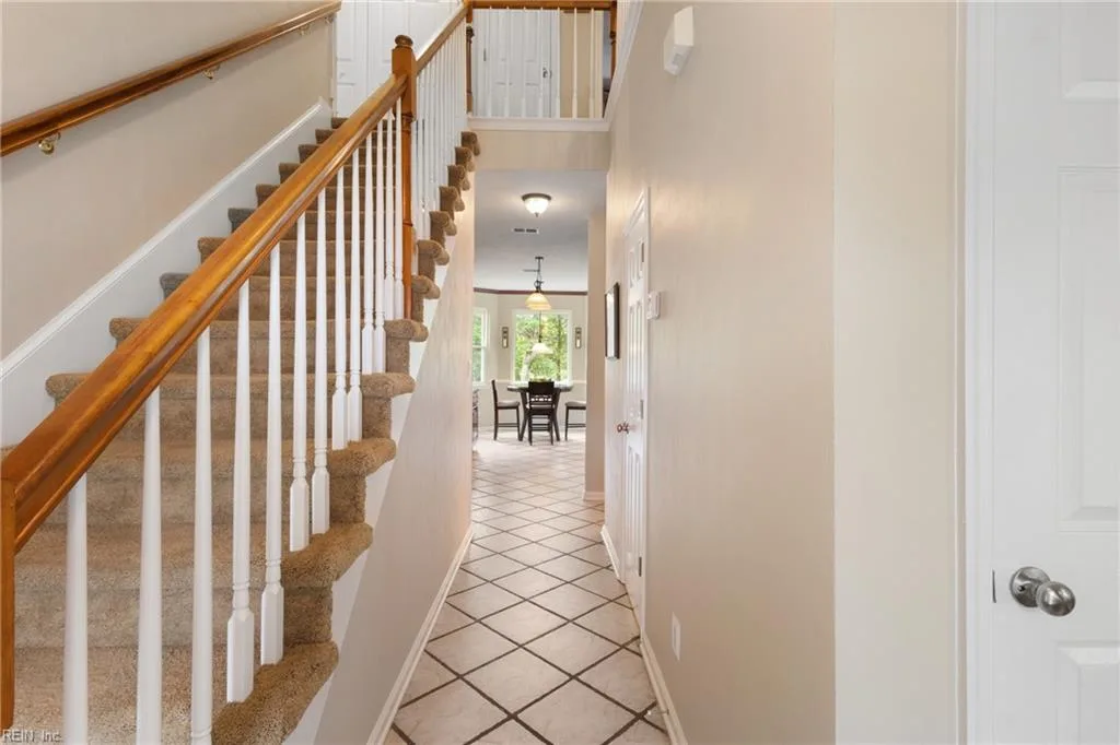 316 Vista Point DR, HAMPTON VA 23666 - Photo 5